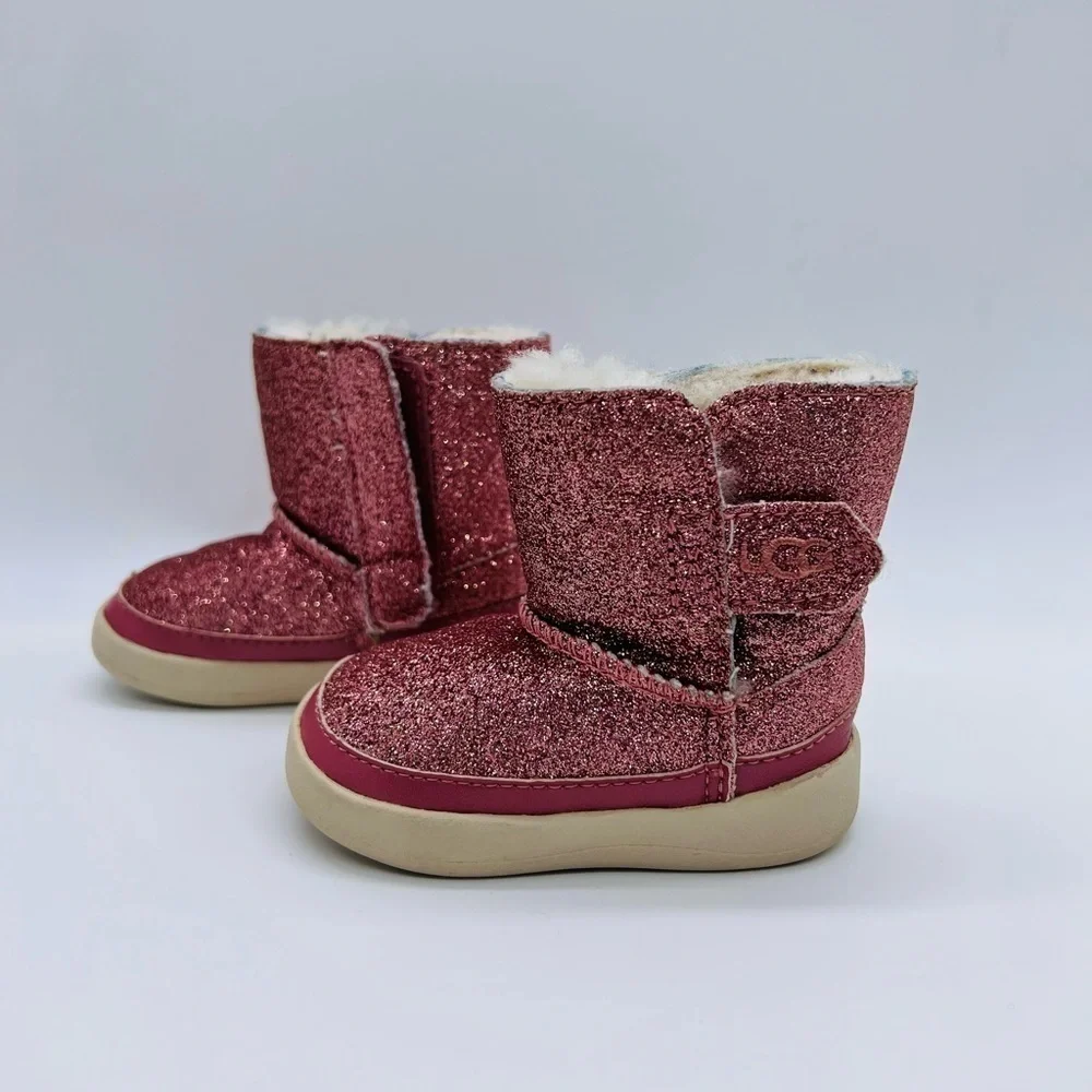UGG PINK SPARKLY BABY GIRL BOOTS SIZE 2/3